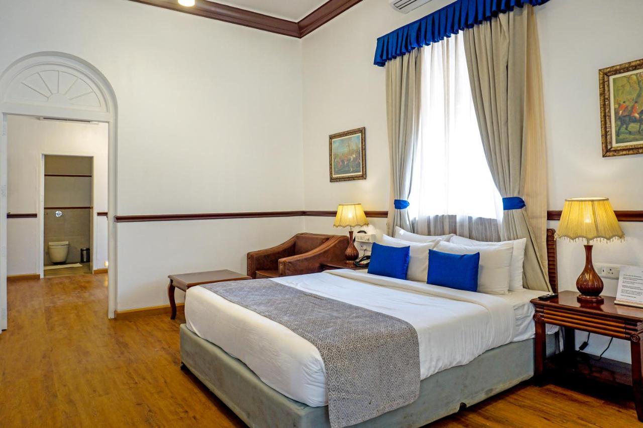 Citrus Chambers Mahabaleshwar Hotel Bagian luar foto