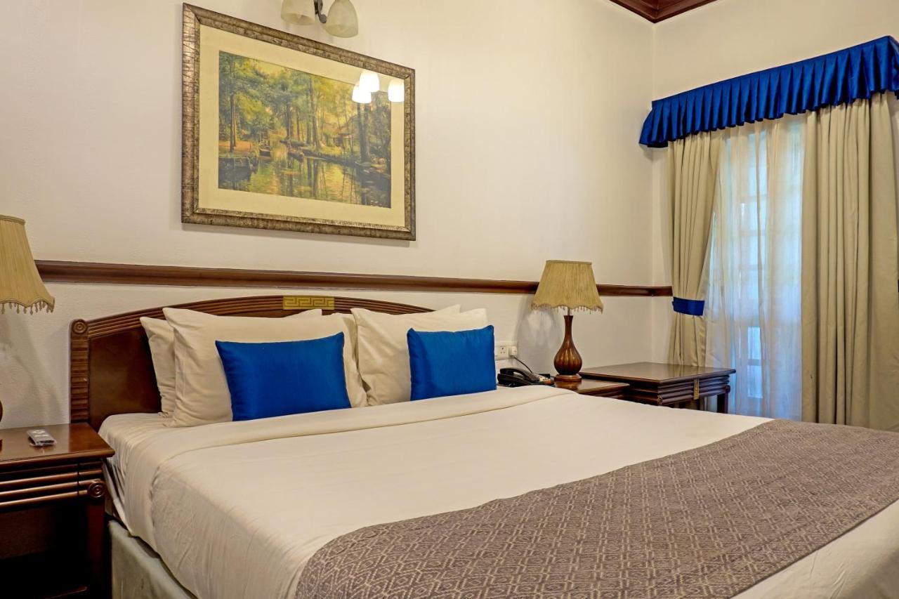 Citrus Chambers Mahabaleshwar Hotel Bagian luar foto