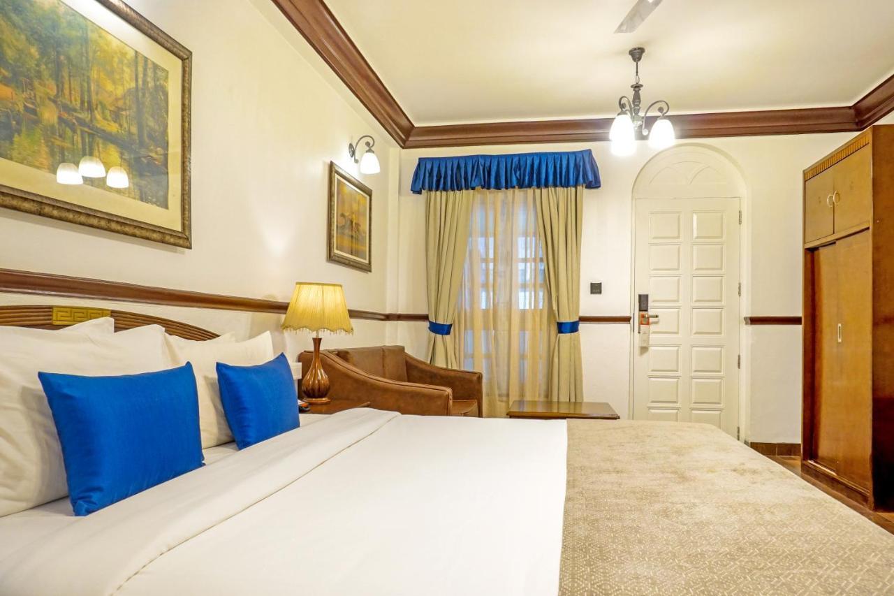 Citrus Chambers Mahabaleshwar Hotel Bagian luar foto