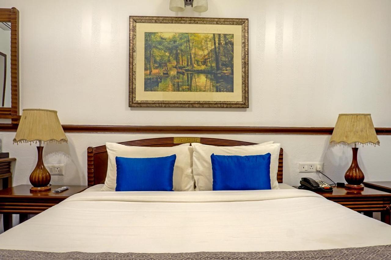 Citrus Chambers Mahabaleshwar Hotel Bagian luar foto