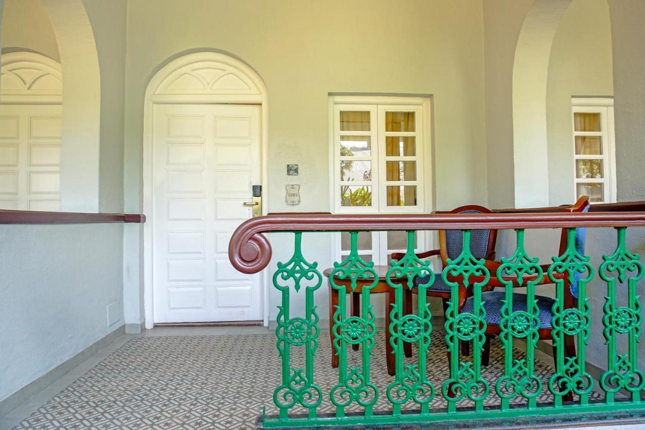 Citrus Chambers Mahabaleshwar Hotel Bagian luar foto