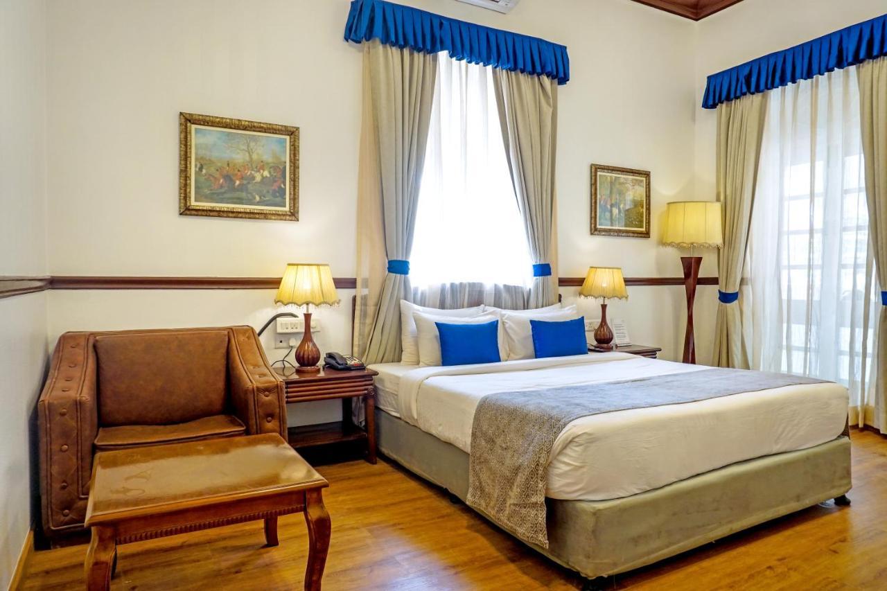 Citrus Chambers Mahabaleshwar Hotel Bagian luar foto