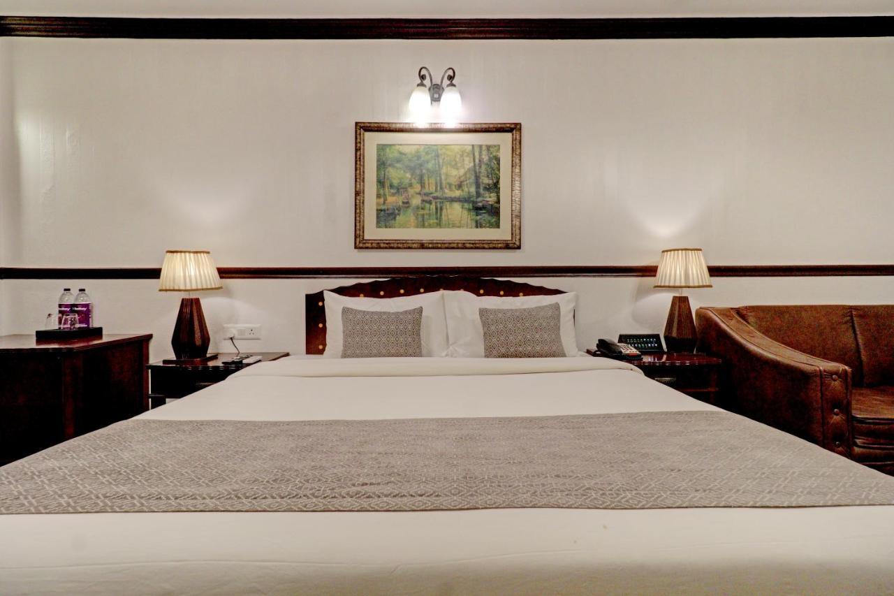 Citrus Chambers Mahabaleshwar Hotel Bagian luar foto