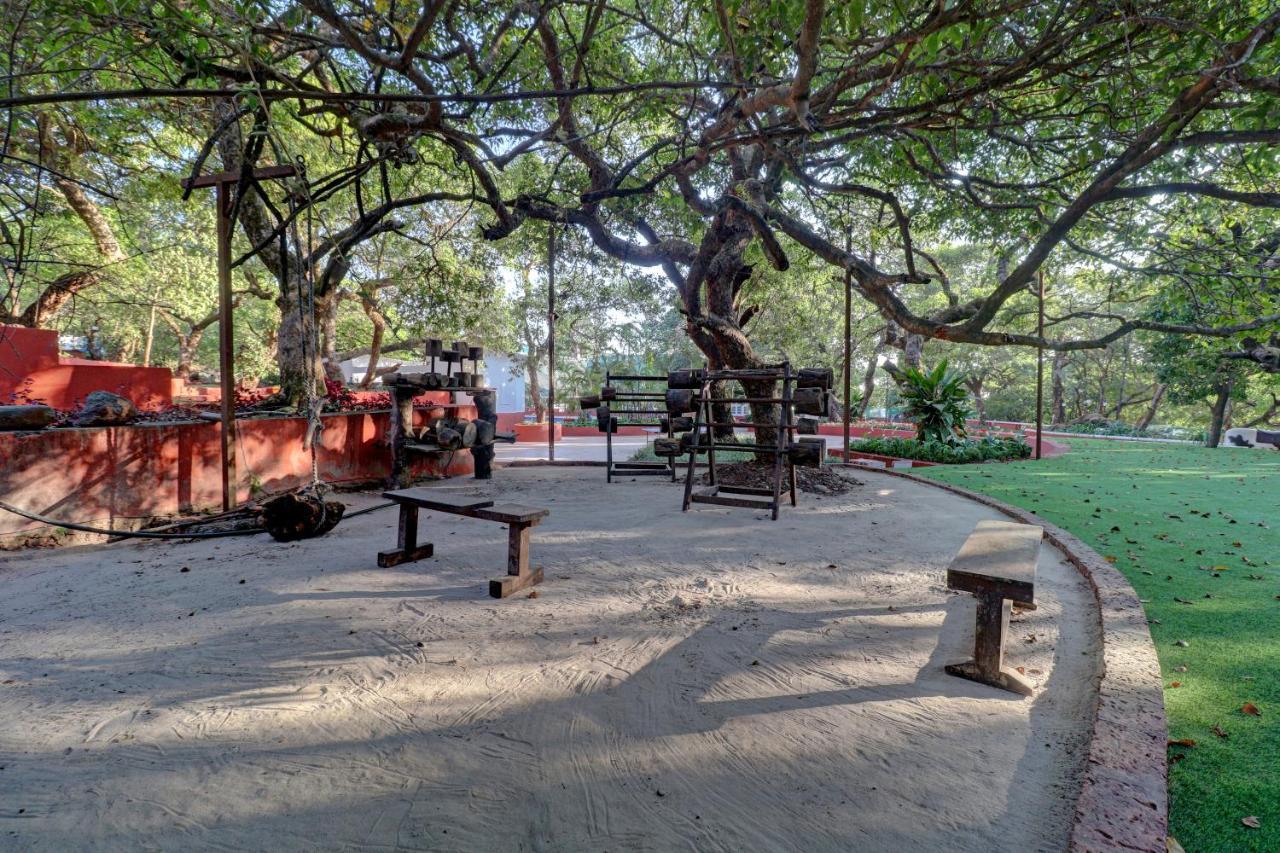 Citrus Chambers Mahabaleshwar Hotel Bagian luar foto