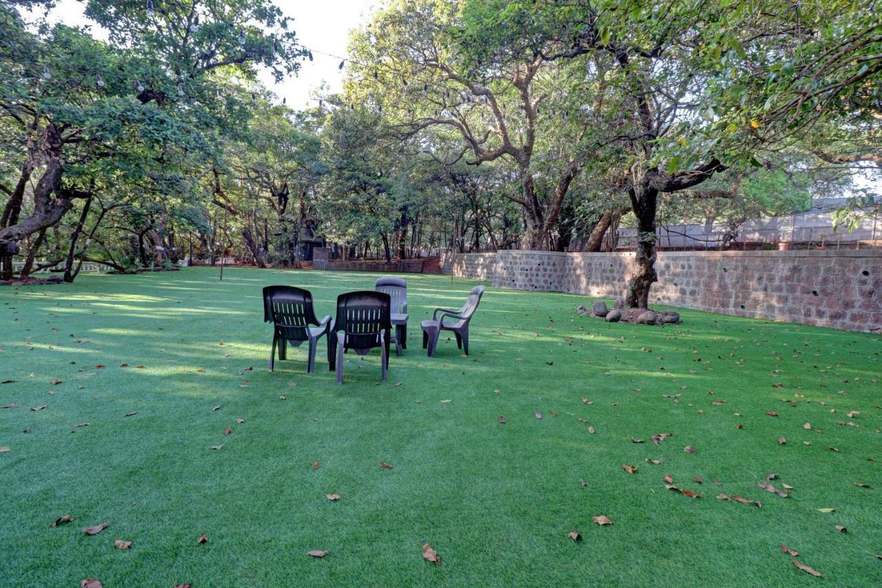 Citrus Chambers Mahabaleshwar Hotel Bagian luar foto
