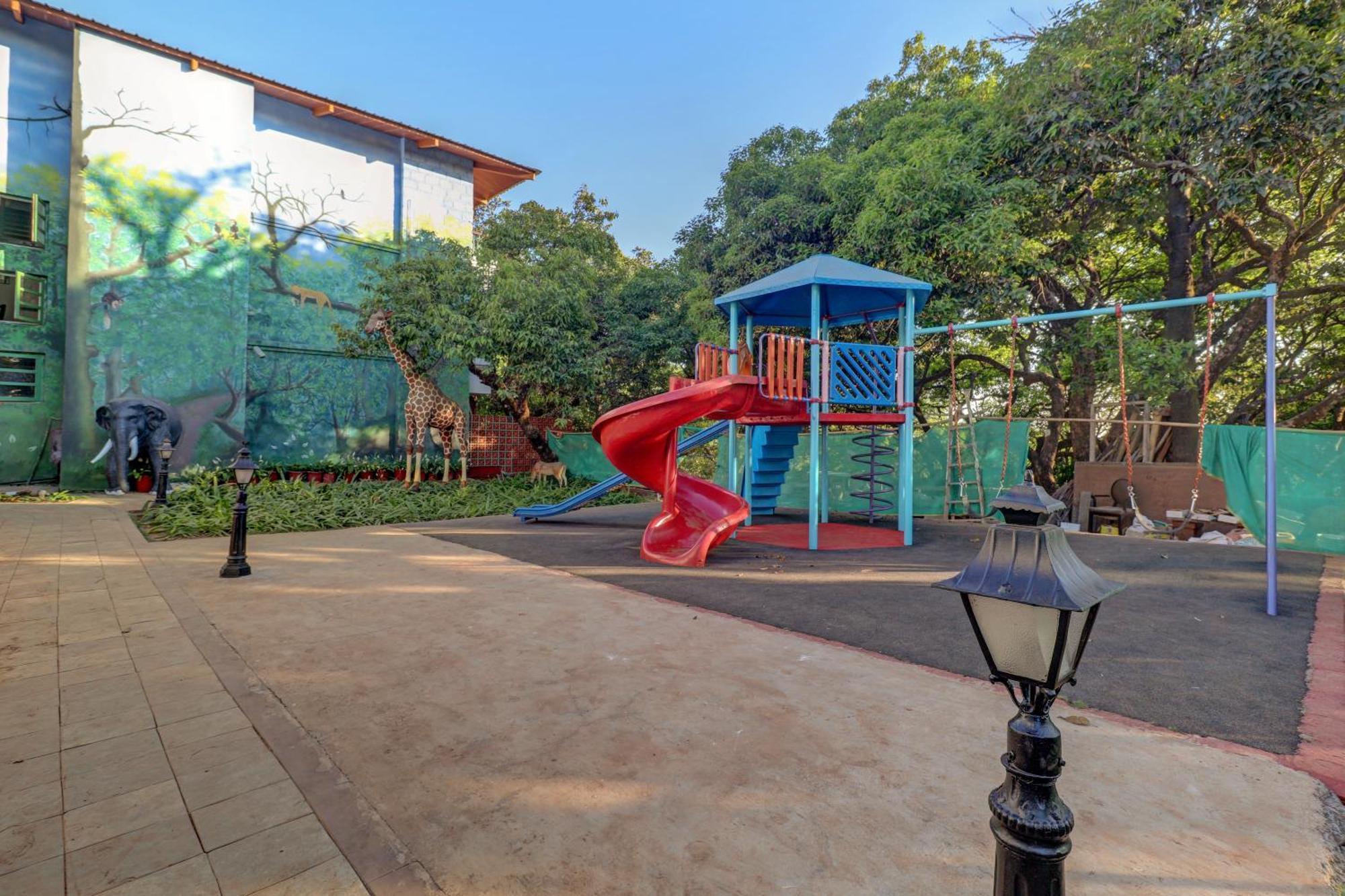 Citrus Chambers Mahabaleshwar Hotel Bagian luar foto