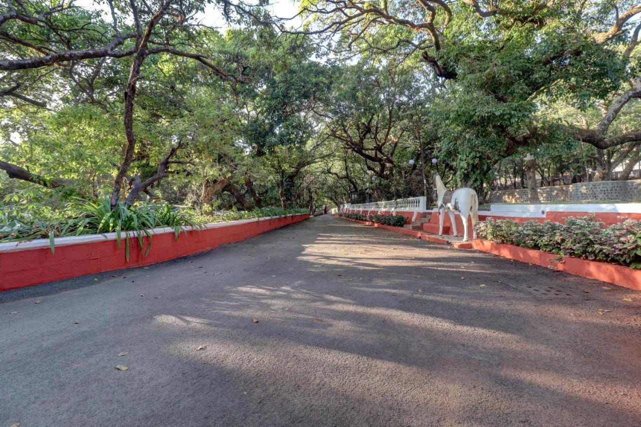 Citrus Chambers Mahabaleshwar Hotel Bagian luar foto